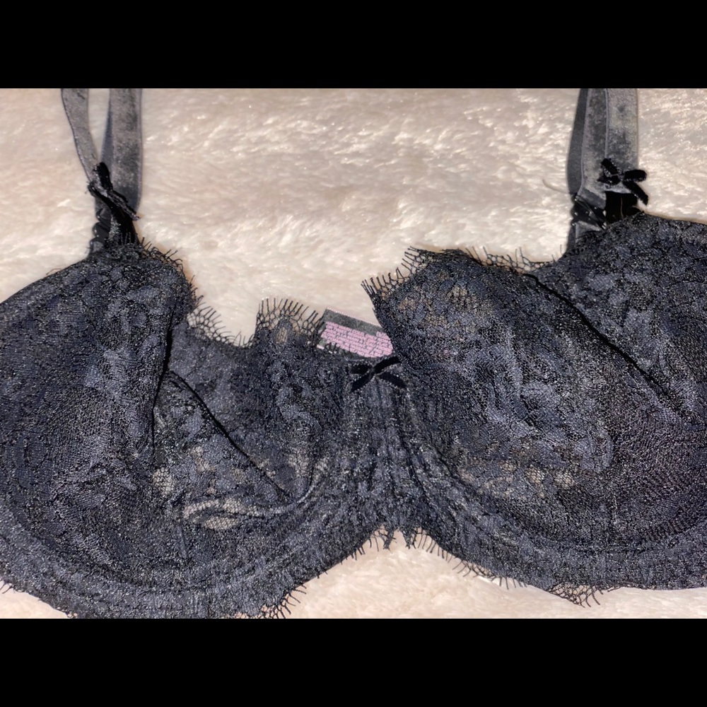 Victoria’s Secret Dream Angels Black Lace 32DD
